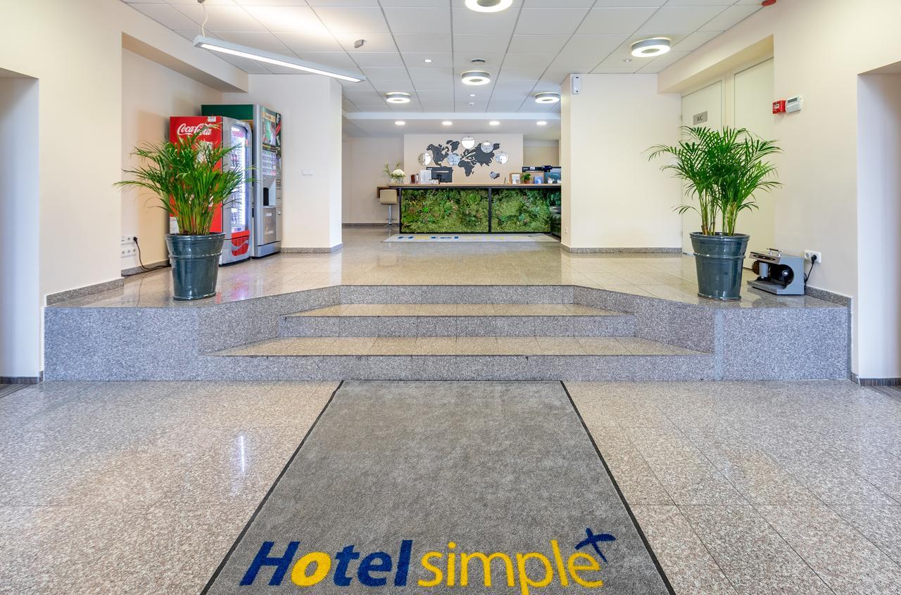 Hotel Simple Plus Vilnius Esterno foto